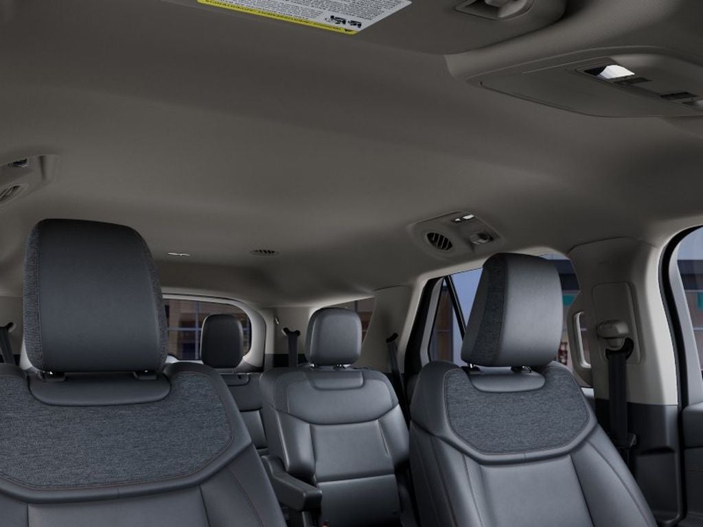 2027 Ford Explorer Active w/200A Pkg
